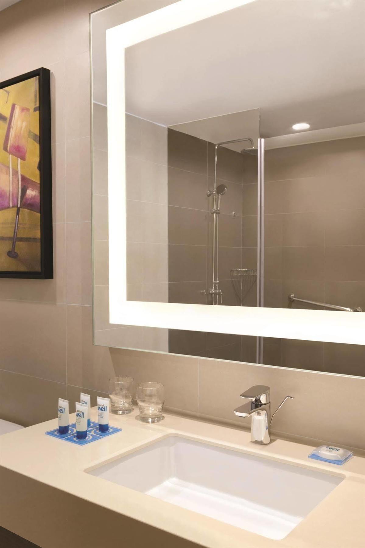 Hyatt House Shenzhen Airport Hotell Eksteriør bilde