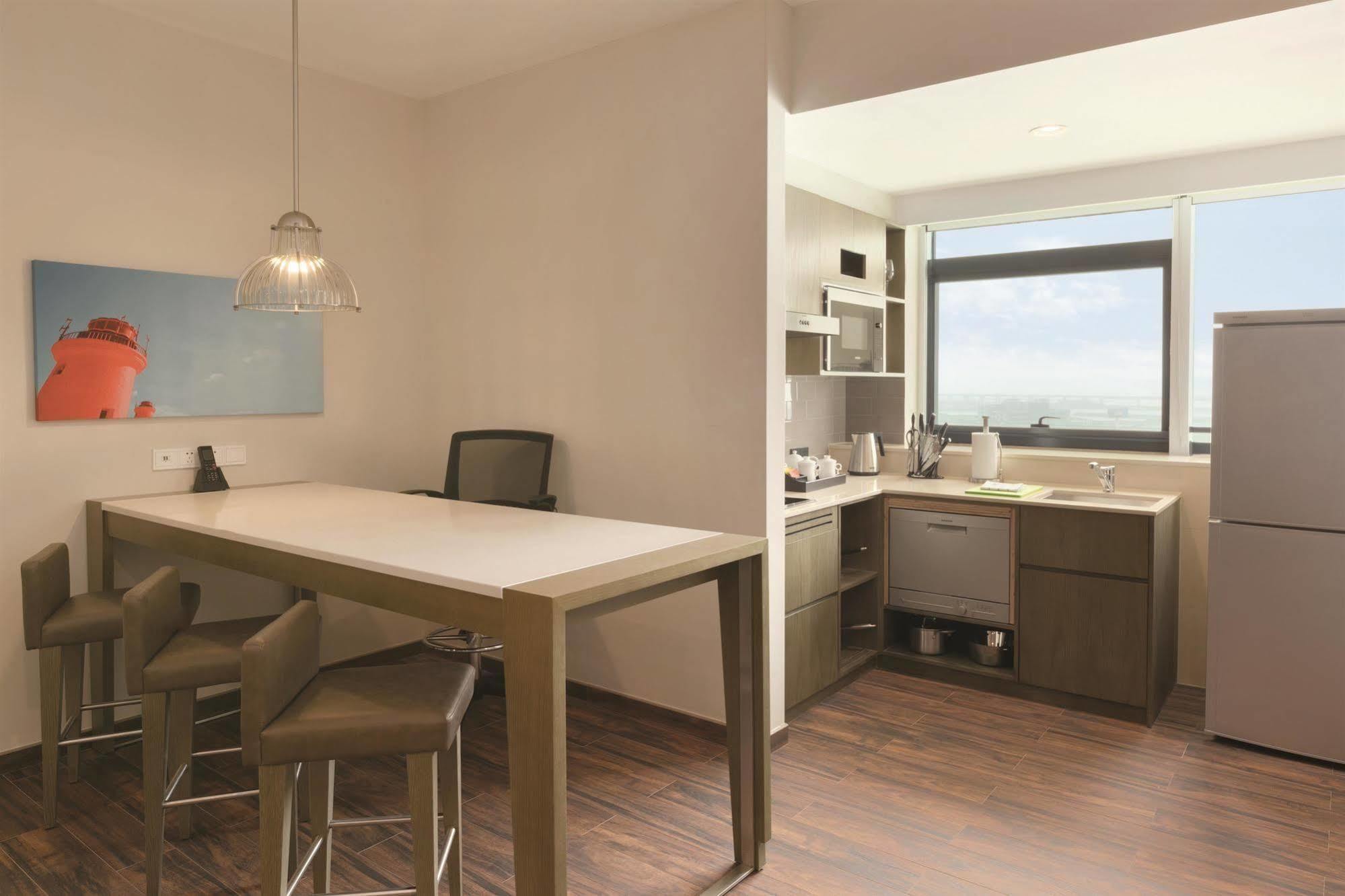 Hyatt House Shenzhen Airport Hotell Eksteriør bilde