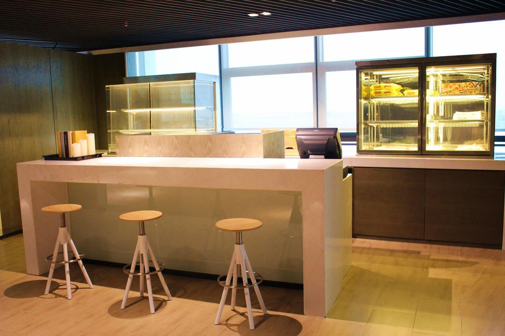 Hyatt House Shenzhen Airport Hotell Eksteriør bilde